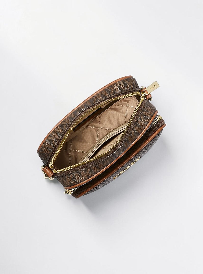 Jet Set Travel Medium Logo Crossbody Bag. 35F1GTVC2B