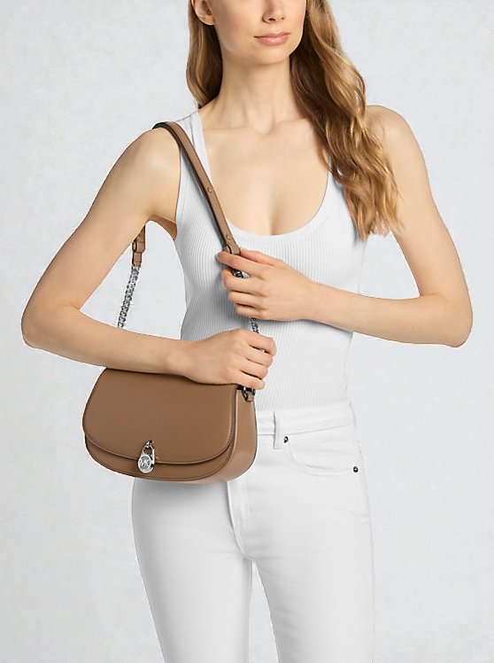 Mila Medium Signature Logo Messenger Bag 35T5GIMM8V