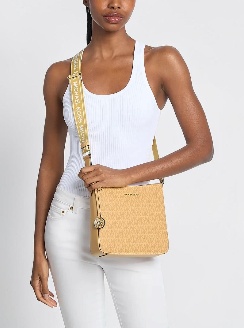 Jet Set Small Signature Logo Crossbody bag 35T5STVC5B