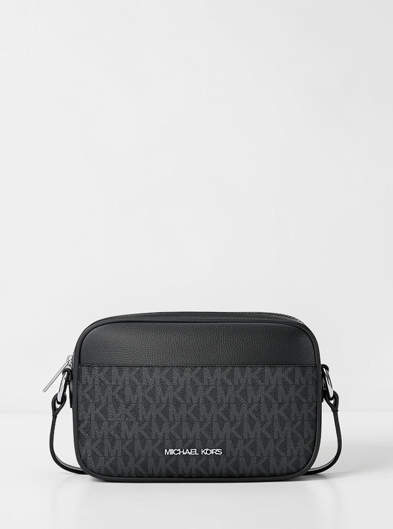 Jet Set Travel Small Signature Logo Camera Crossbody Bag 35S6STVC1B