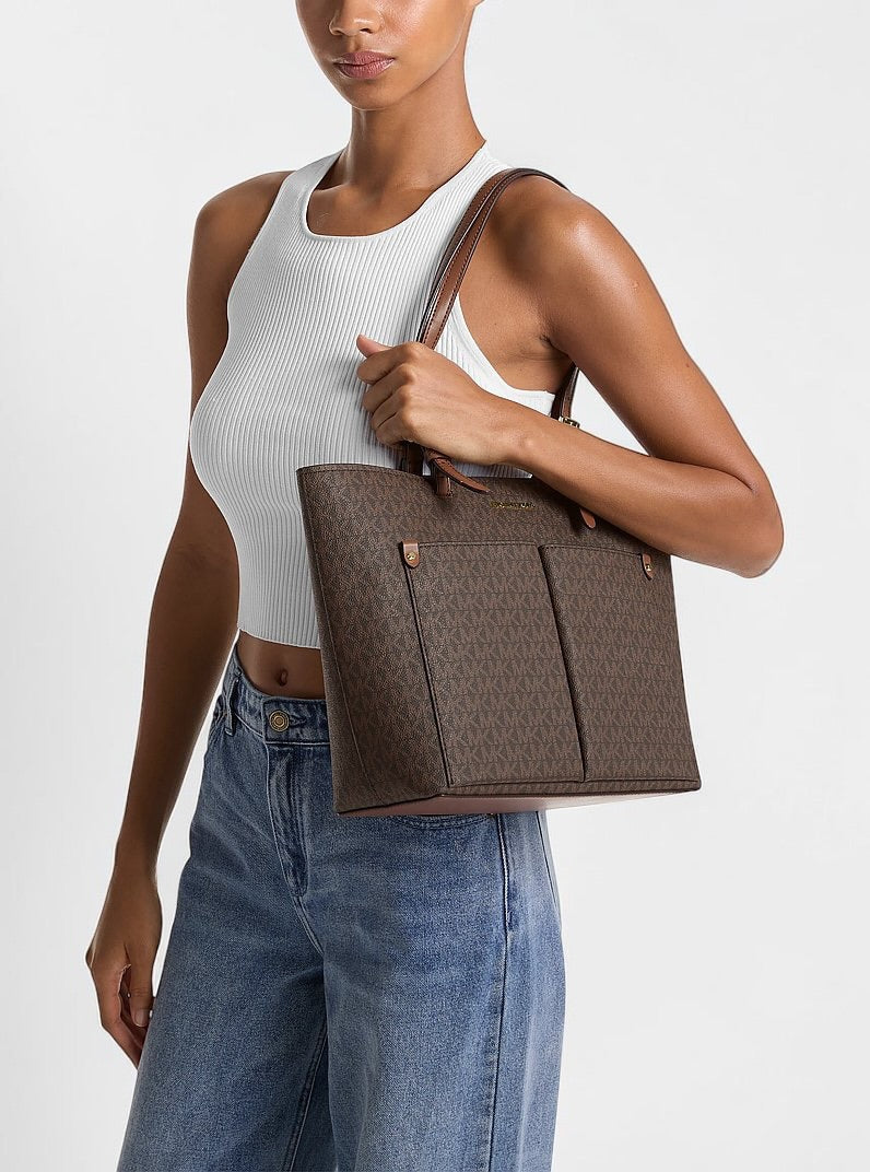 Jet Set Medium Logo Pocket Tote Bag 35F3GTVT3B