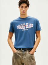 Tommy Jeans Wavy Flag Logo T-Shirt