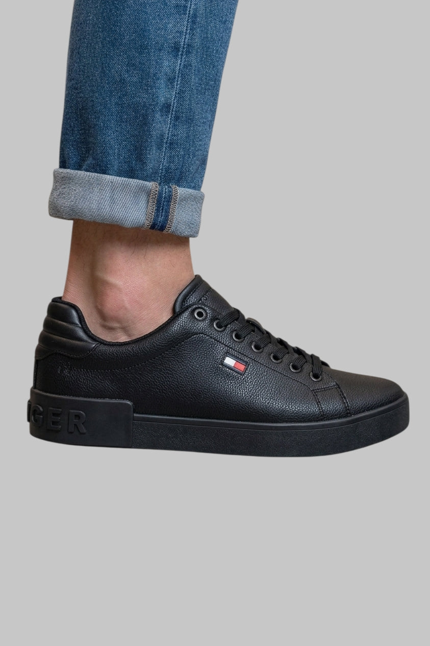 TOMMY HILFIGER shoes 10685590