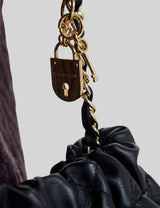 US.POLO.ASSN GOLDIE QUILTED LOCK CHAIN CROSSBODY,27V0143-AA00A