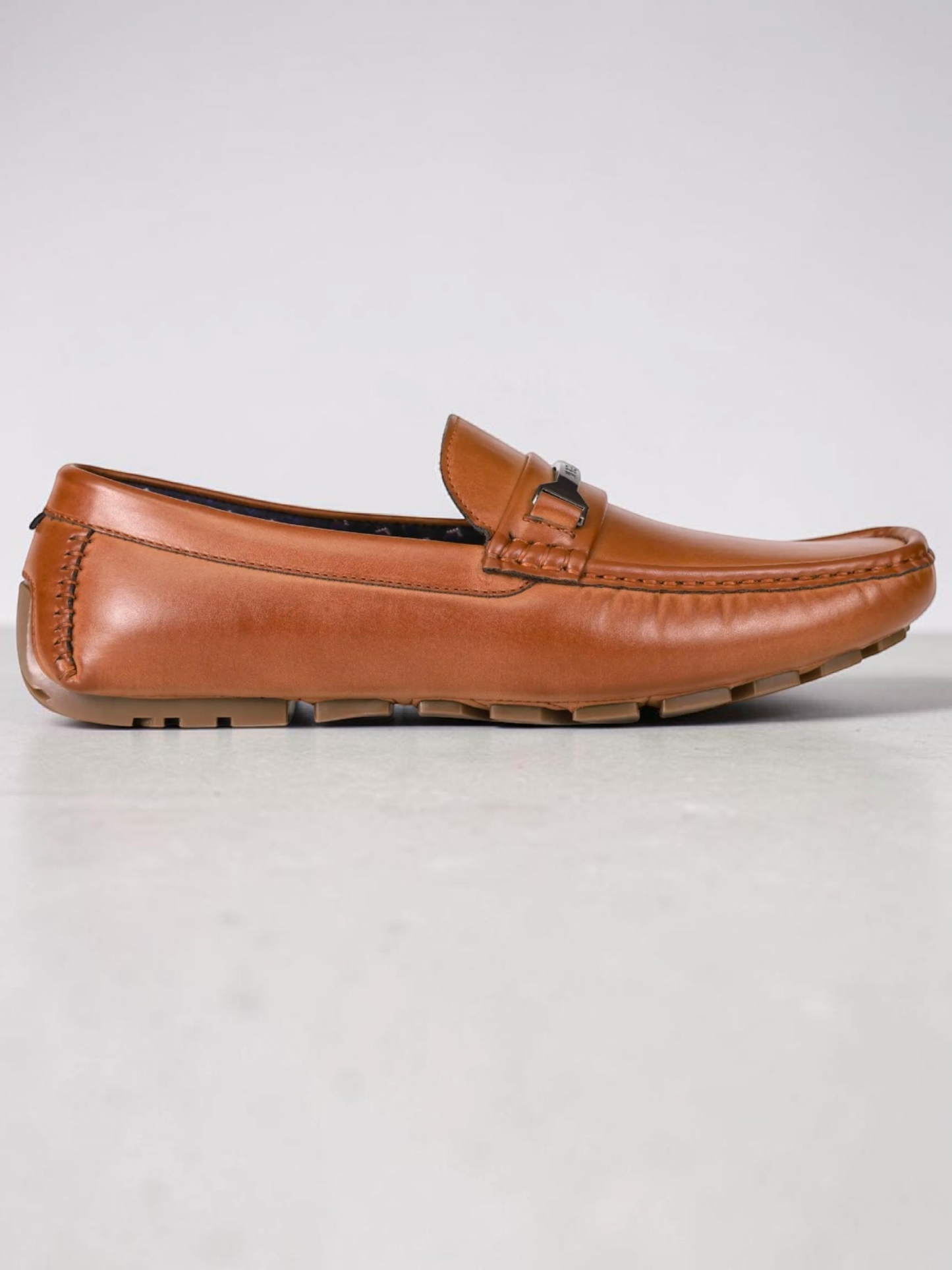 TH Axin Driver Loafer