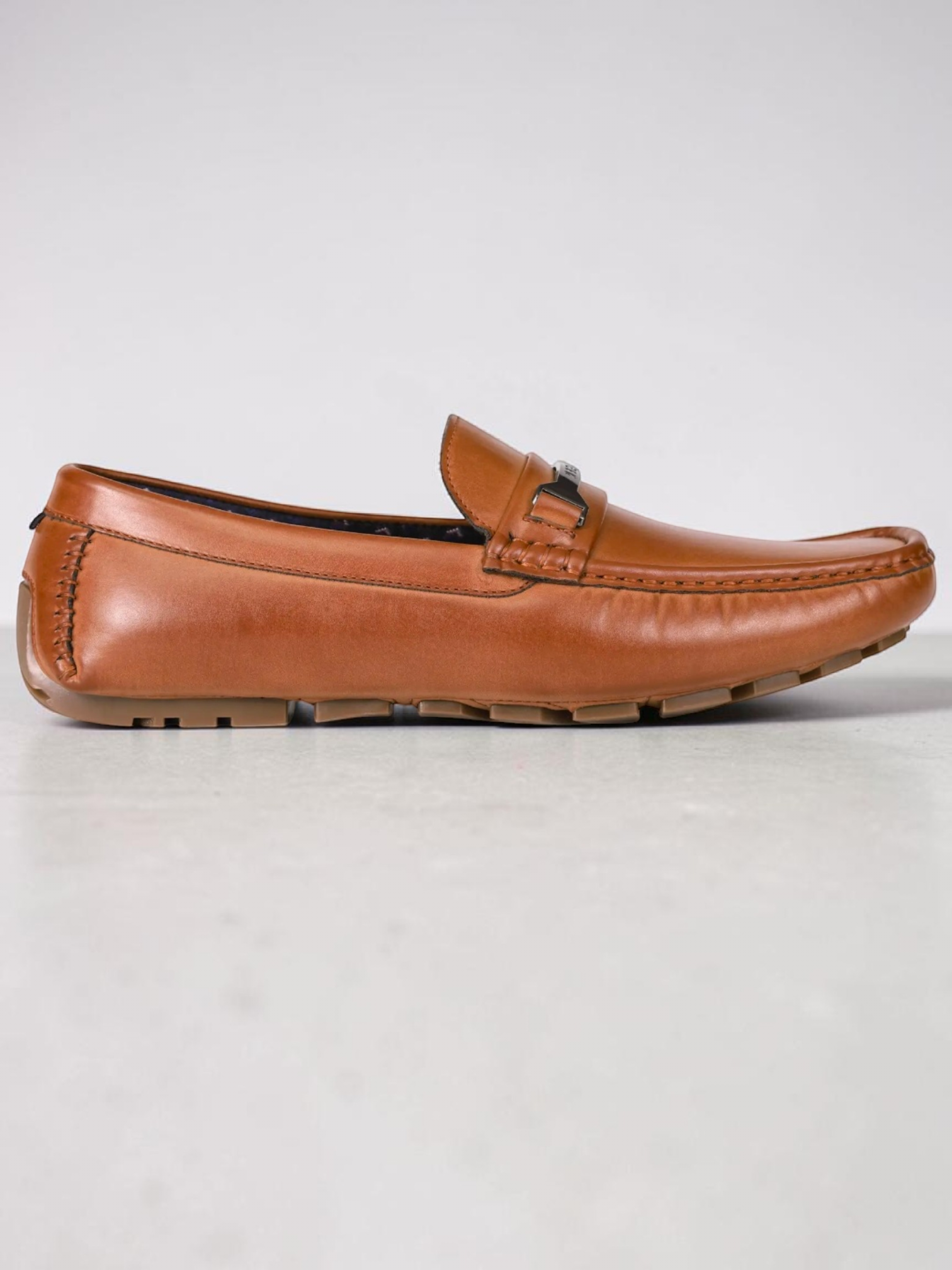 TH Axin Driver Loafer