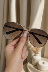 Immediate Guess Women's Gold Aviator Sunglasses
