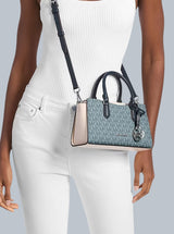 Arden Color-Block Signature Logo Messenger Bag,35S6S4XM1B