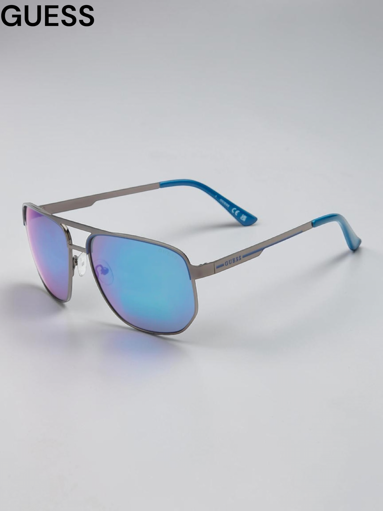 Guess 61mm Navigator Sunglasses
