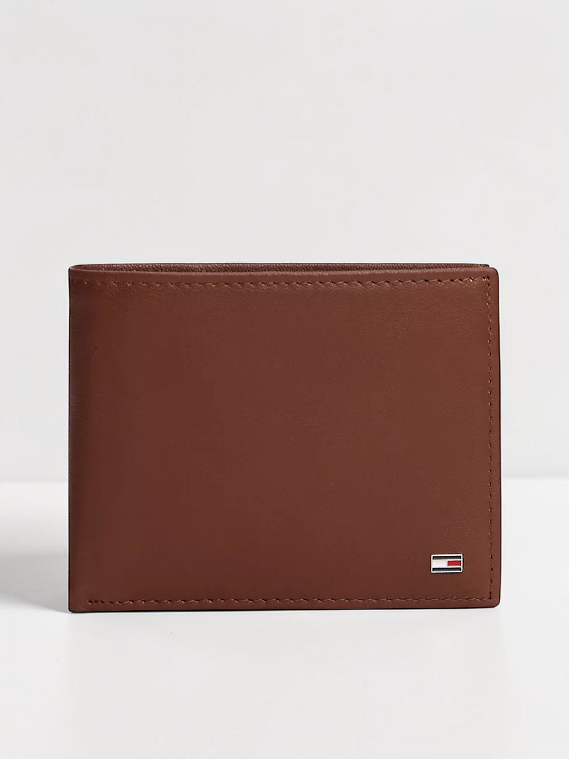 Immediate Tommy Flag Emblem  Credit Card Wallet Serial AM00655