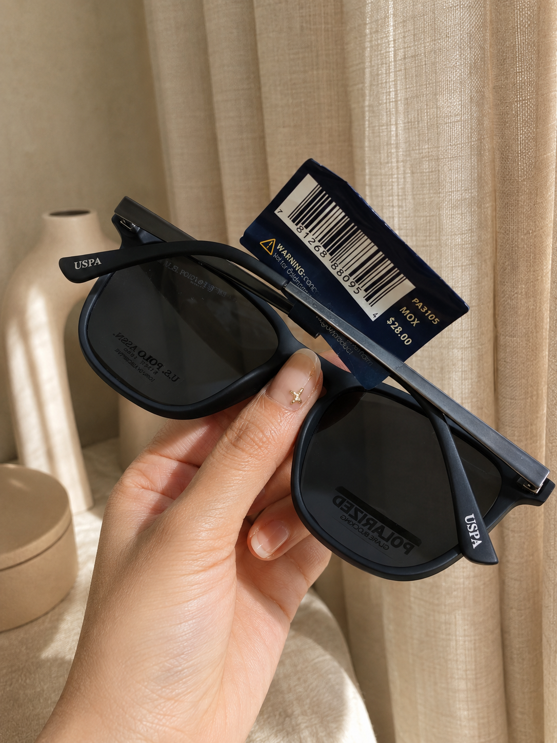 Immediate MINIMALIST KEYHOLE SUNGLASSES
Serial PA3105-0000A