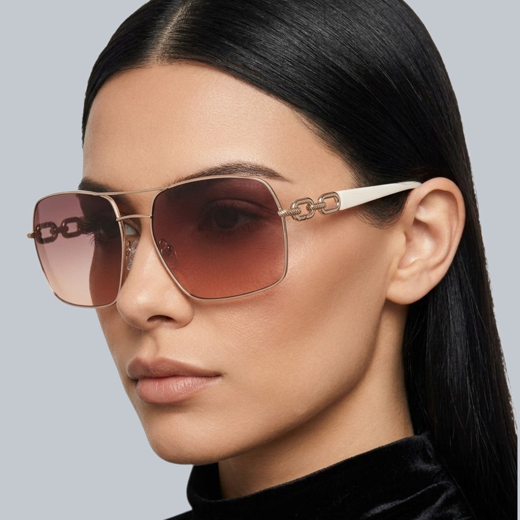 Guess 
 Gradient Navigator Ladies Sunglasses
Item No. GU00159 32B 63