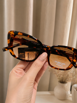 Immediate MEDALLION CAT-EYE TORTOISE SUNGLASSES,PA5138