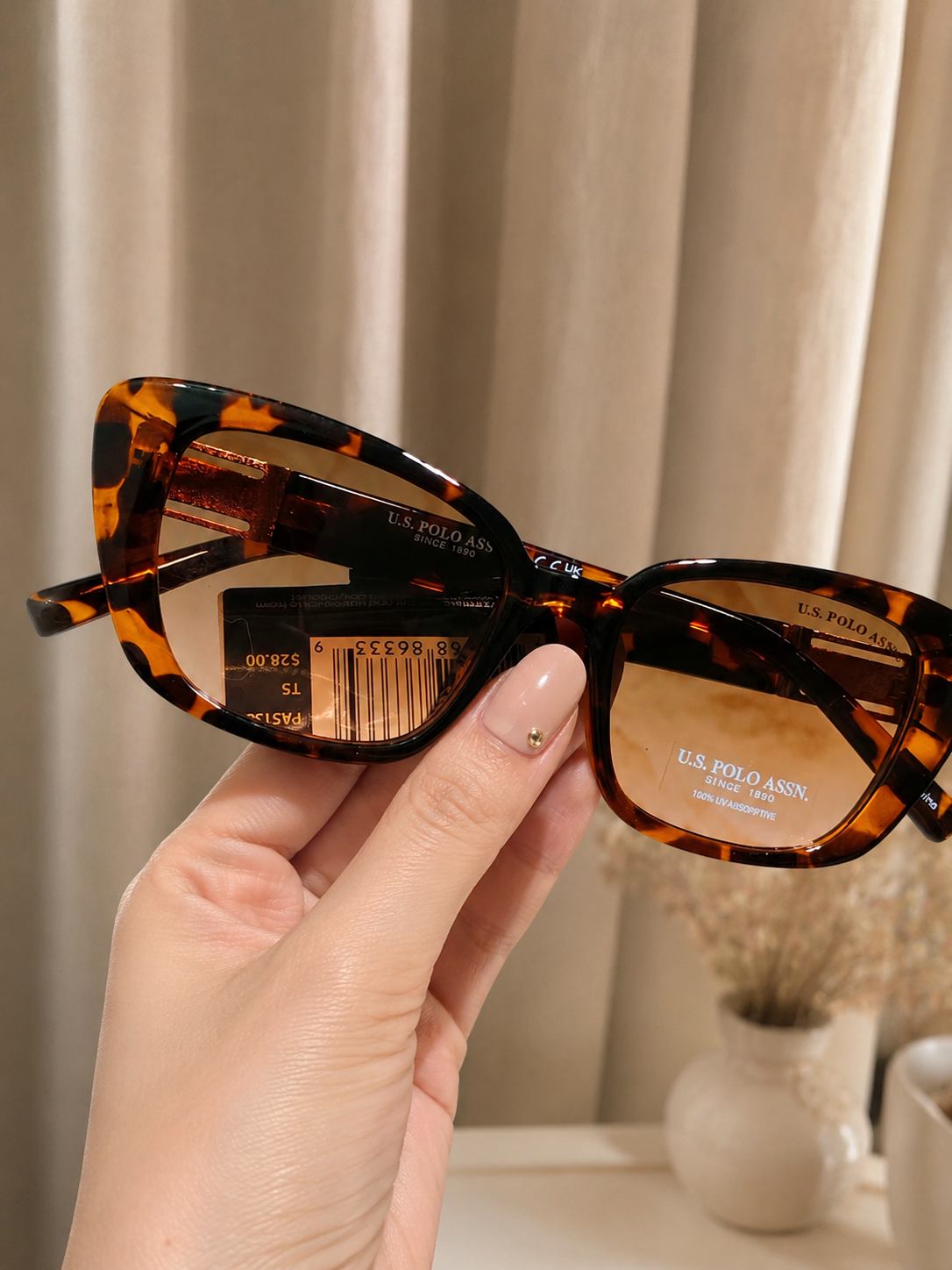 Immediate MEDALLION CAT-EYE TORTOISE SUNGLASSES,PA5138