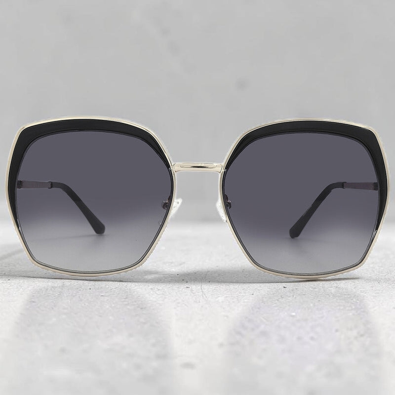 Guess 
Smoke Gradient Butterfly Ladies Sunglasses
Item No. GF0410 32B 59