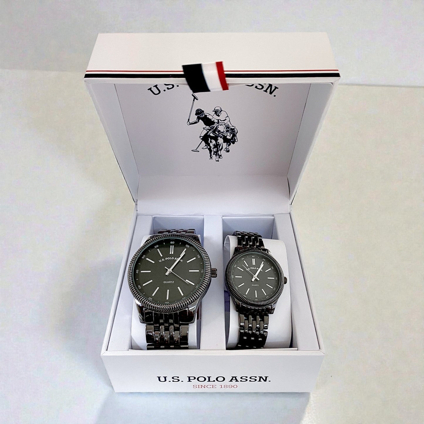HIS AND HERS GUNMETAL LINK WATCH SET,USC2729UO