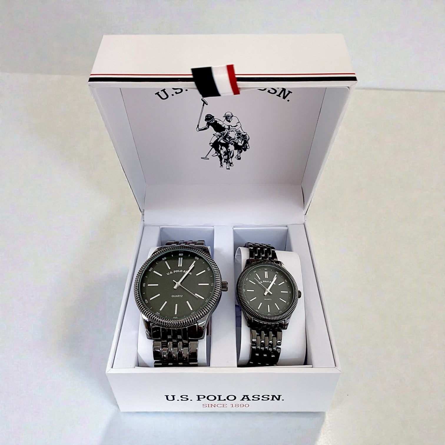 HIS AND HERS GUNMETAL LINK WATCH SET,USC2729UO