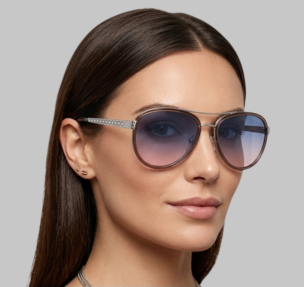 GUESS Smoke Pilot Ladies Sunglasses
Item No. GF6188 20B 57