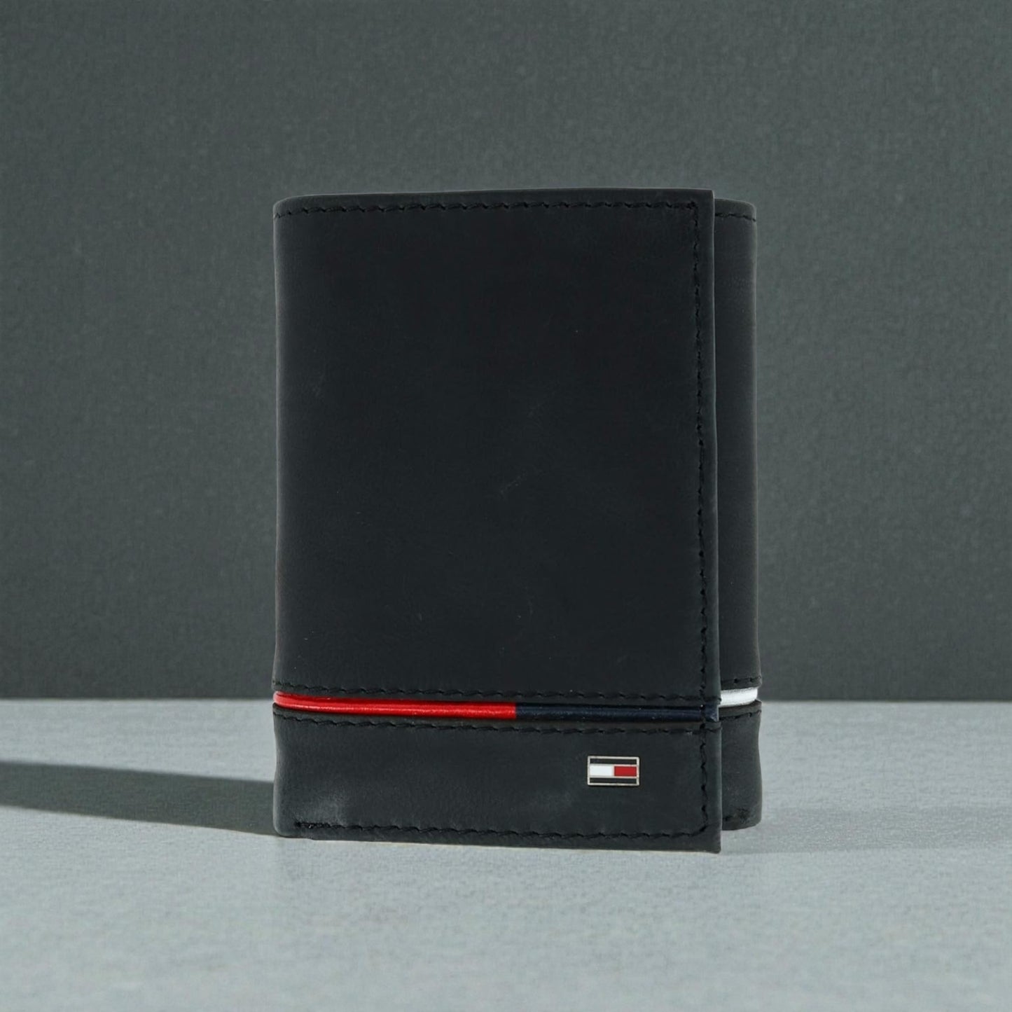 Tommy Hilfiger Men's Trifold Wallet