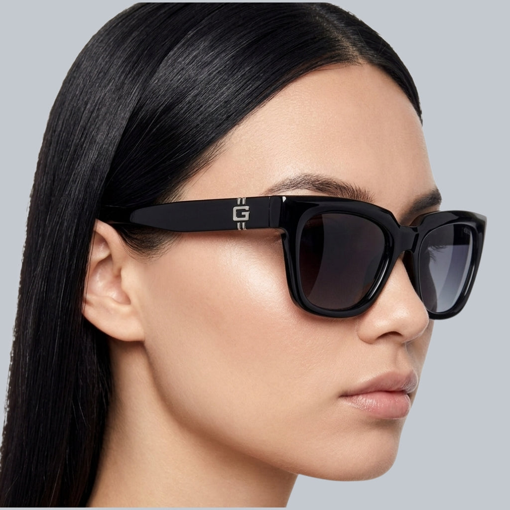 Smoke Gradient Cat Eye Ladies Sunglasses
Item No. GU00206 01B 53