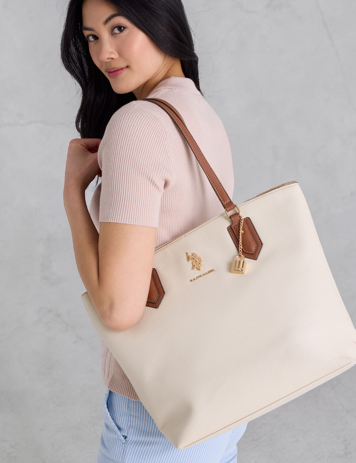 SOLID LOCK TOTE BAG Serial 27V0101-AA00A