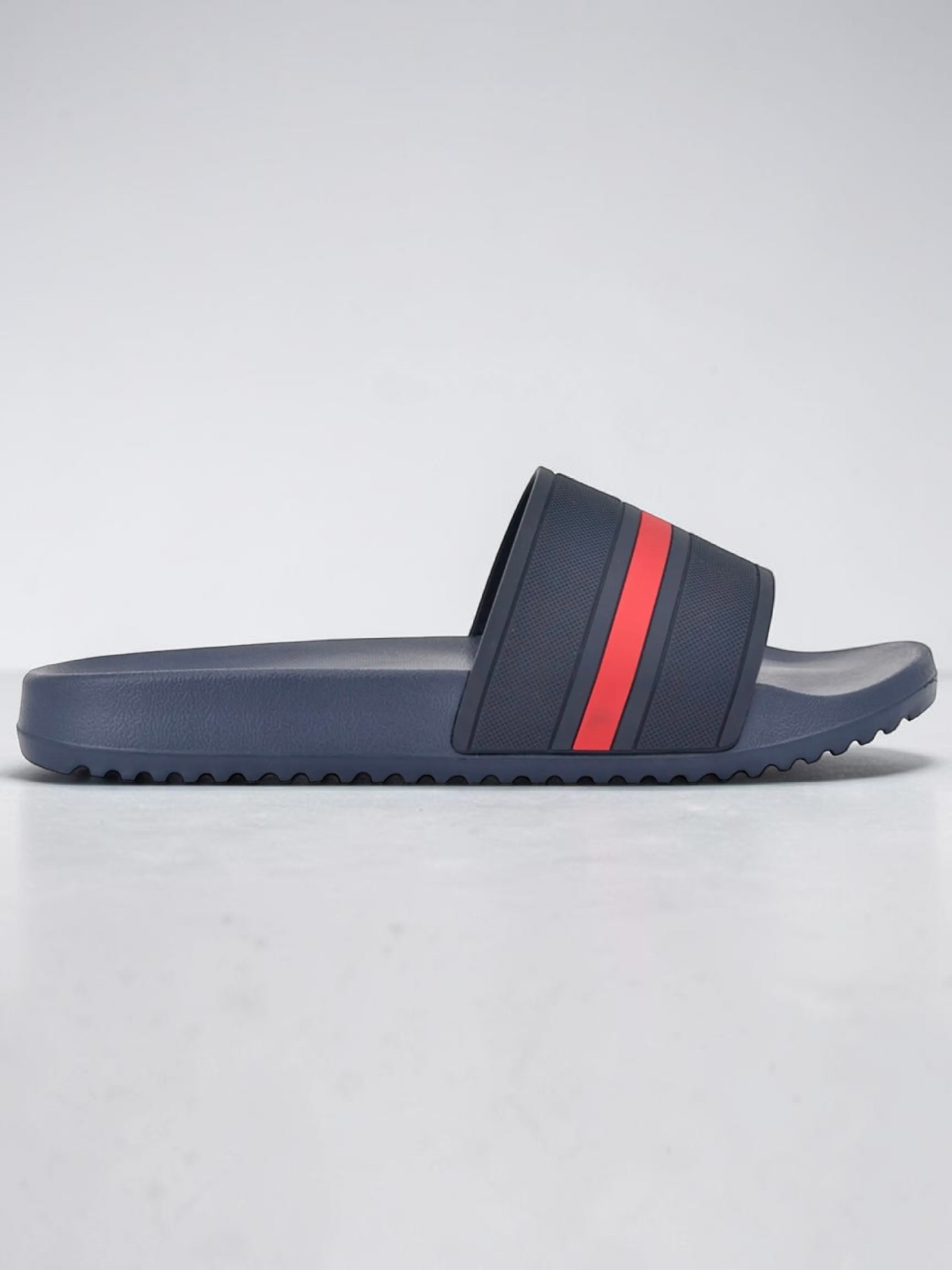 TH Redder Slide Sandal