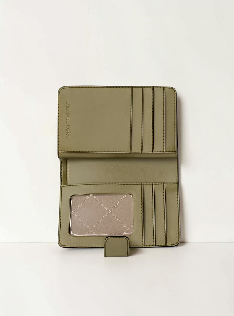 Jet Set Travel Medium Signature Logo Billfold Wallet,35F6STVF6V