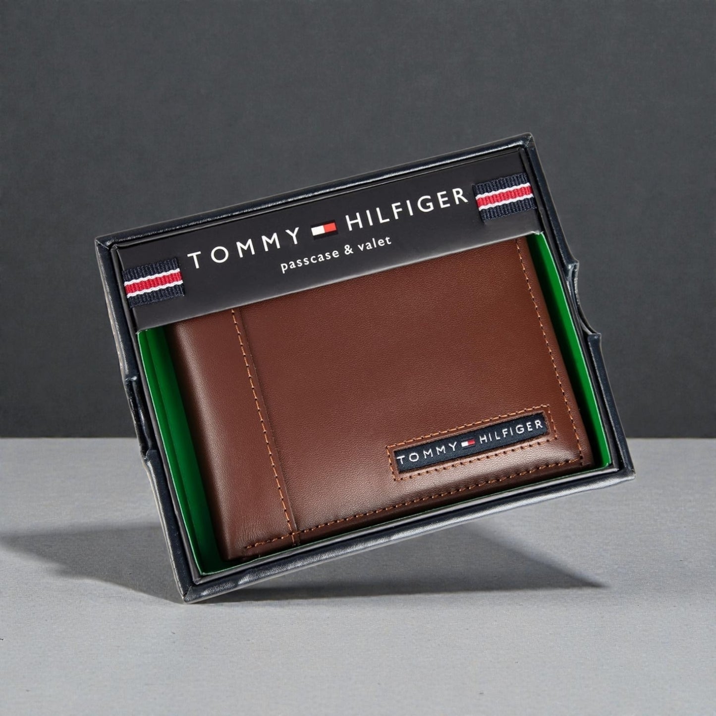 Tommy Hilfiger Men's Passcase Wallet with Removable ID Window