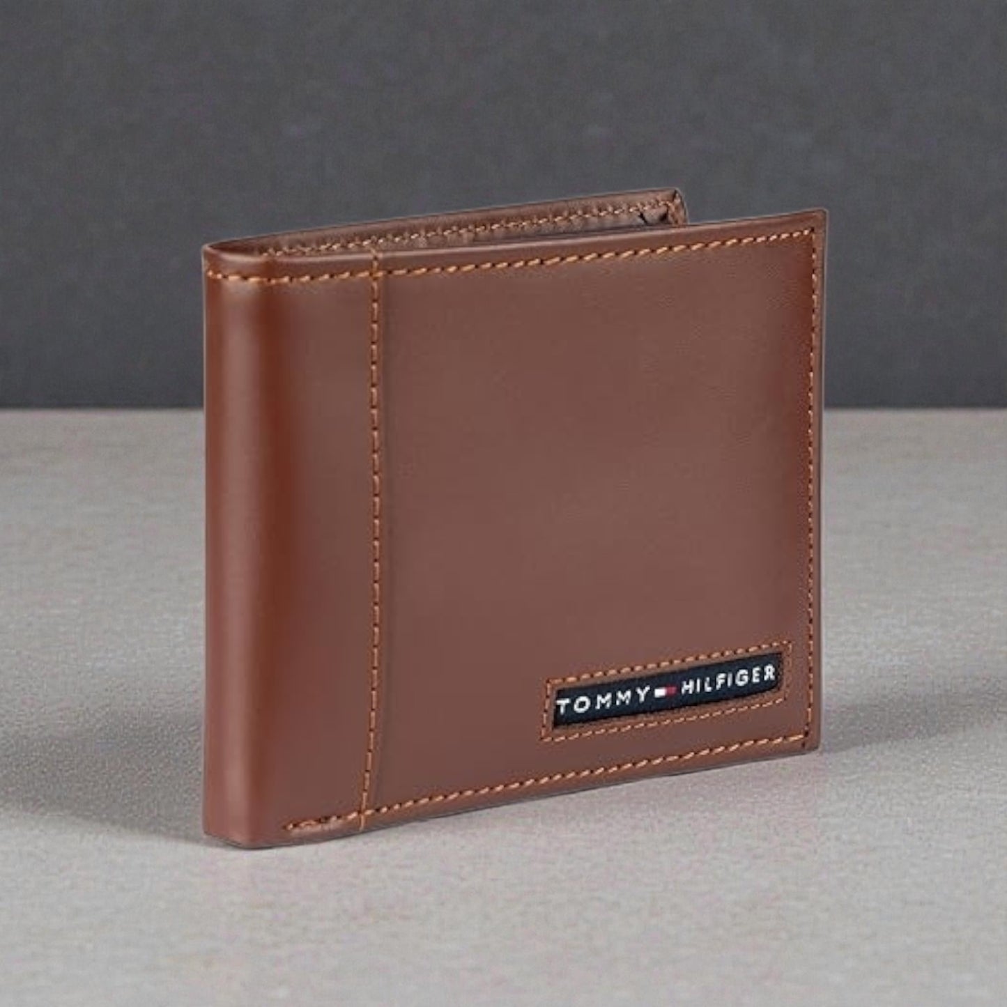 Tommy Hilfiger Men's Passcase Wallet with Removable ID Window