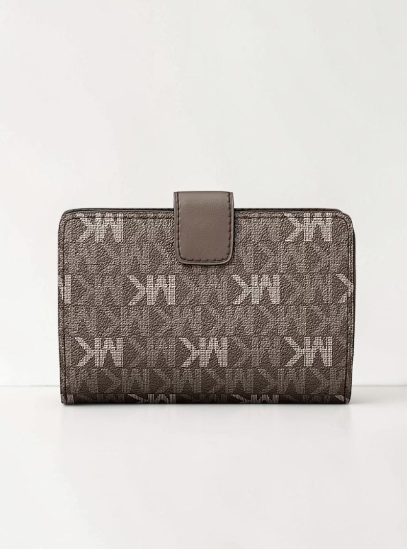 Jet Set Travel Medium Signature Logo Billfold Wallet,35F6STVF6V