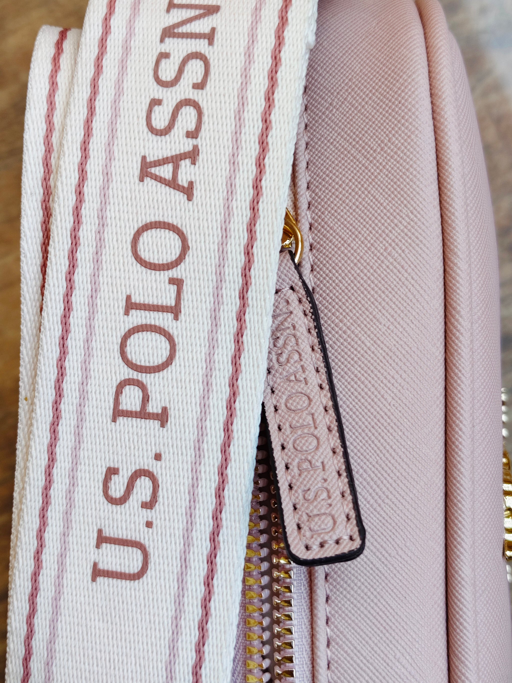 Immediate CLASSIC ZIP CROSSBODY BAG,27a228-AA00A