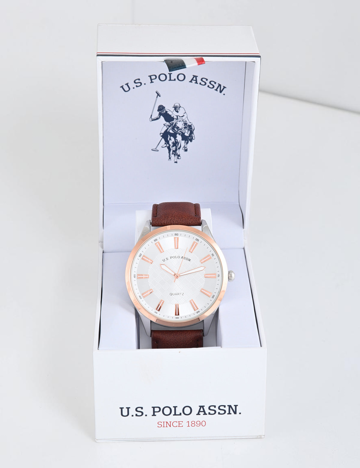 Immediate MENS BROWN STRAP GOLD ACCENT WATCH
SKU: USC50640UO-0000A
