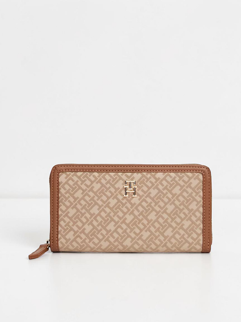 Immediate Tommy Hilfiger Monogram Jacquard Zip Wallet XW04739-0F4