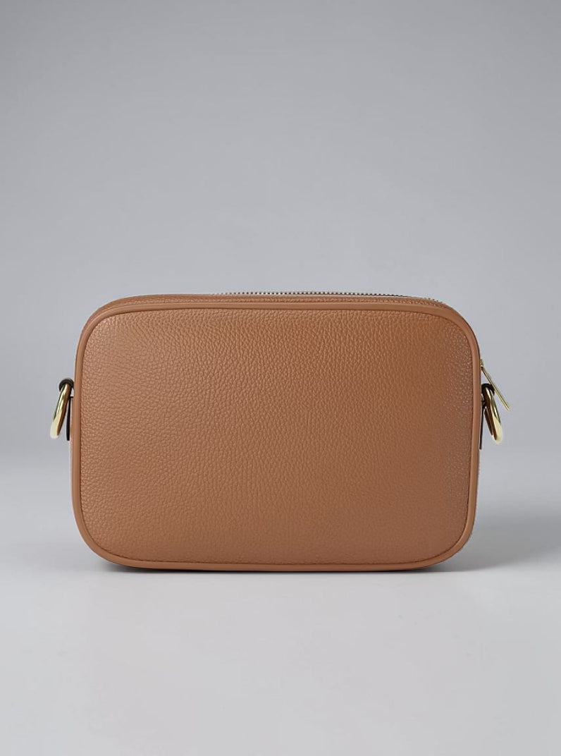 Jet Set Travel Medium Dome Crossbody Bag,35F1GTVC6T