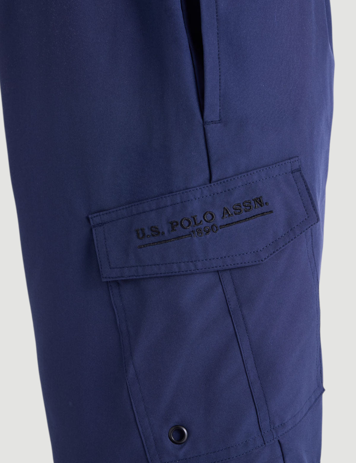 8.5" ZIP CARGO SWIM SHORTS