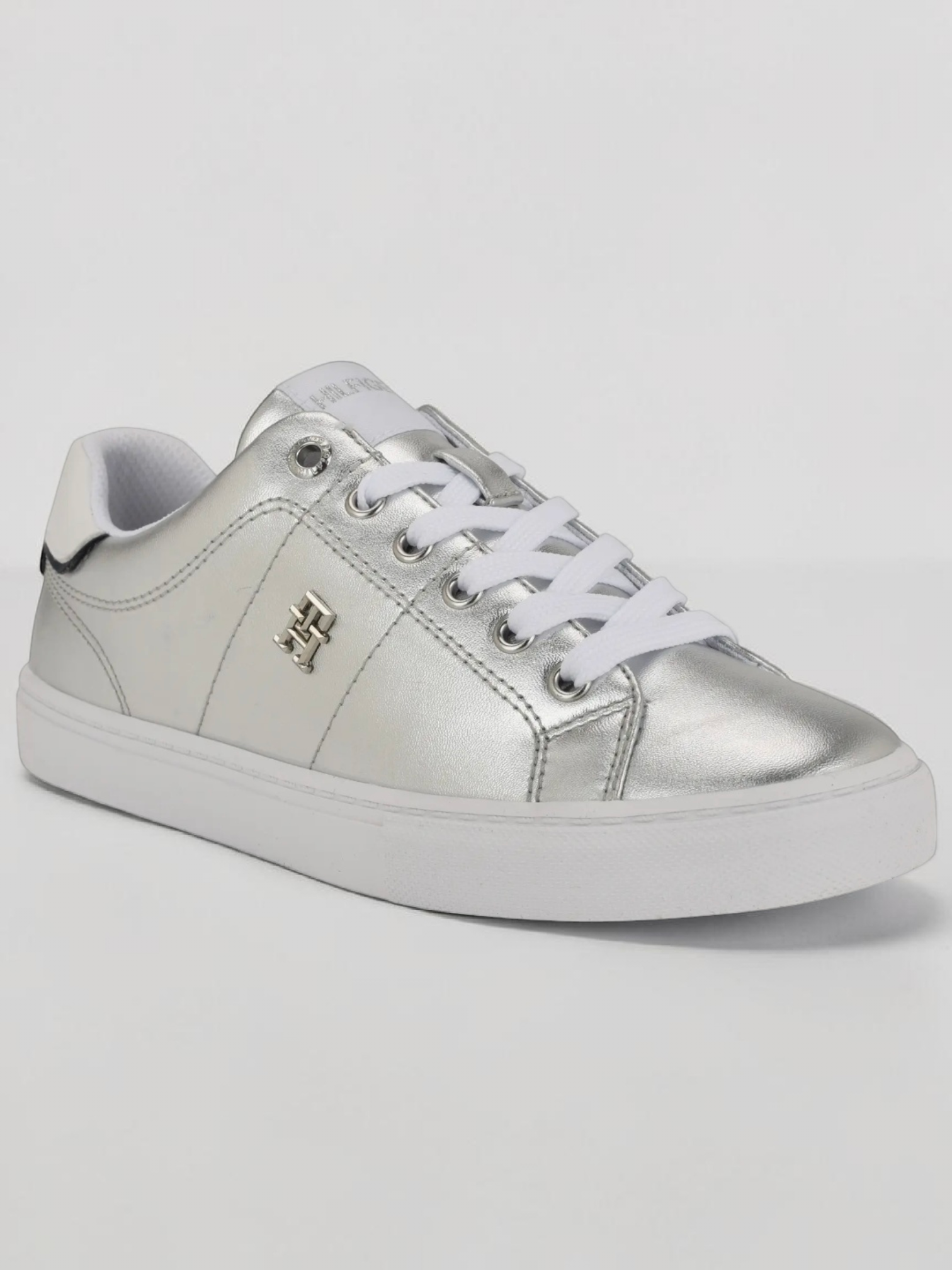 Tommy Lanzey Low Top Sneaker