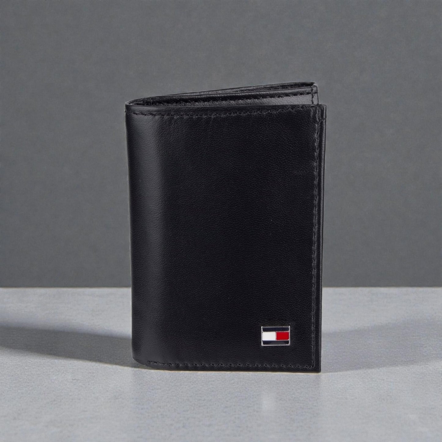 Tommy Hilfiger Men's Trifold Wallet