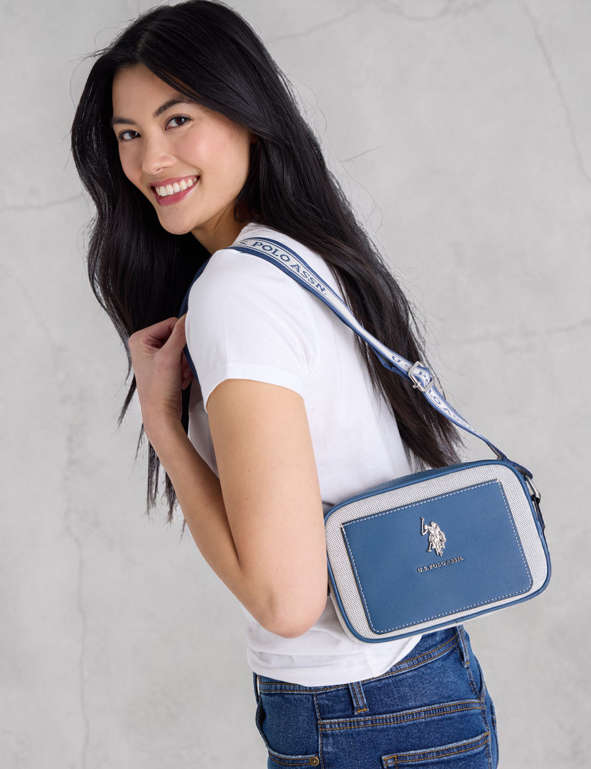 CANVAS POCKET CROSSBODY BAG Serial 27A360-AA00A