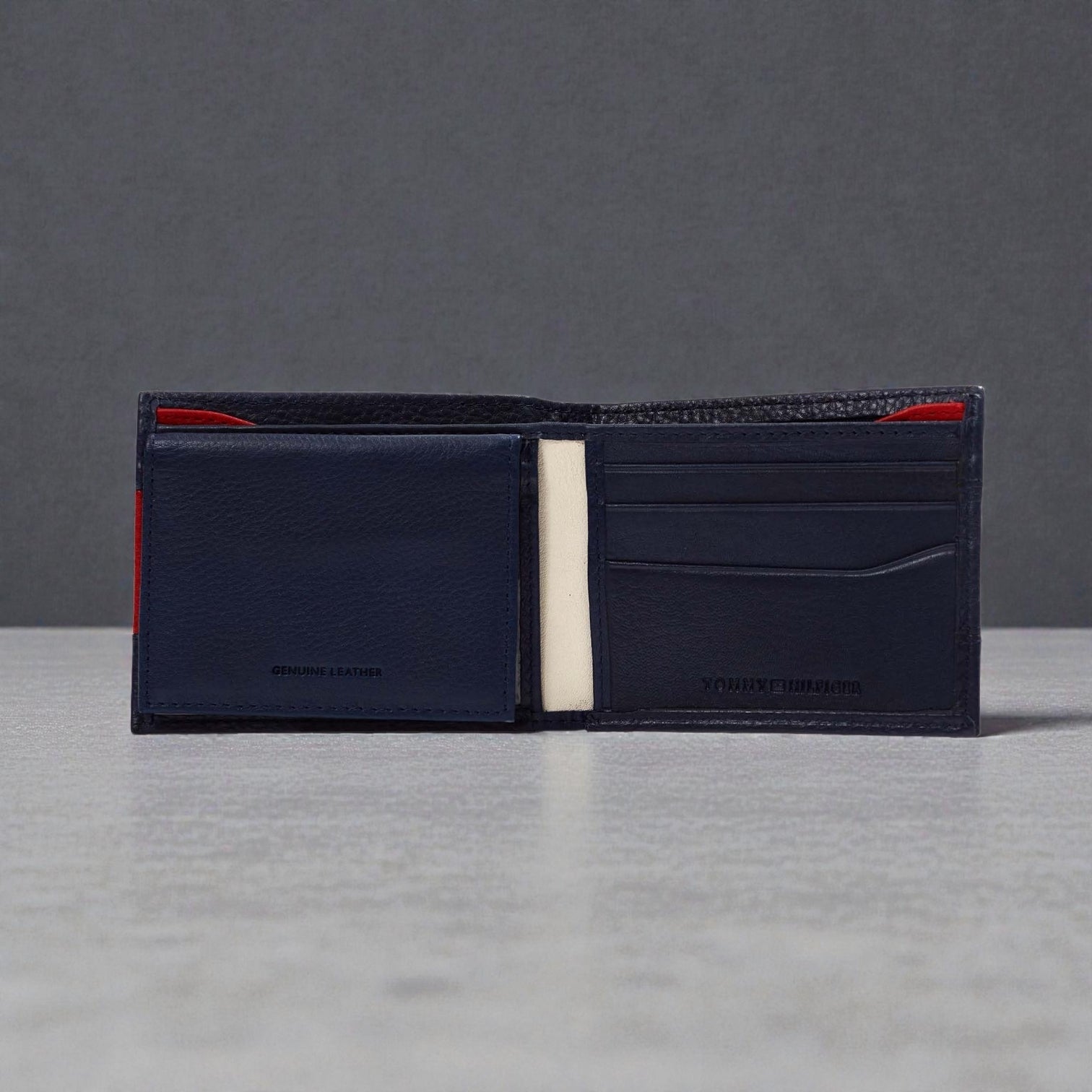 Tommy Hilfiger Men's Passcase Wallet with Removable ID Window