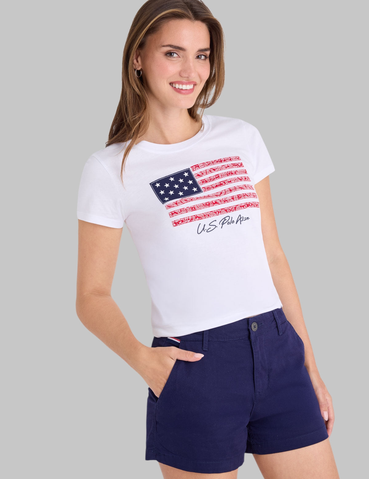 BANDANA FLAG APPLIQUE SEMI SCOOP T-SHIRT,21T0095-1D00A