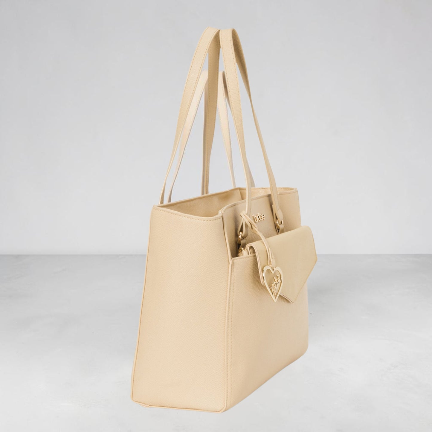 Tanya Tote W/ Logo Pouch