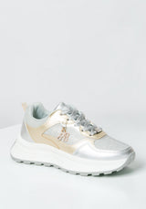 Della Sneaker
