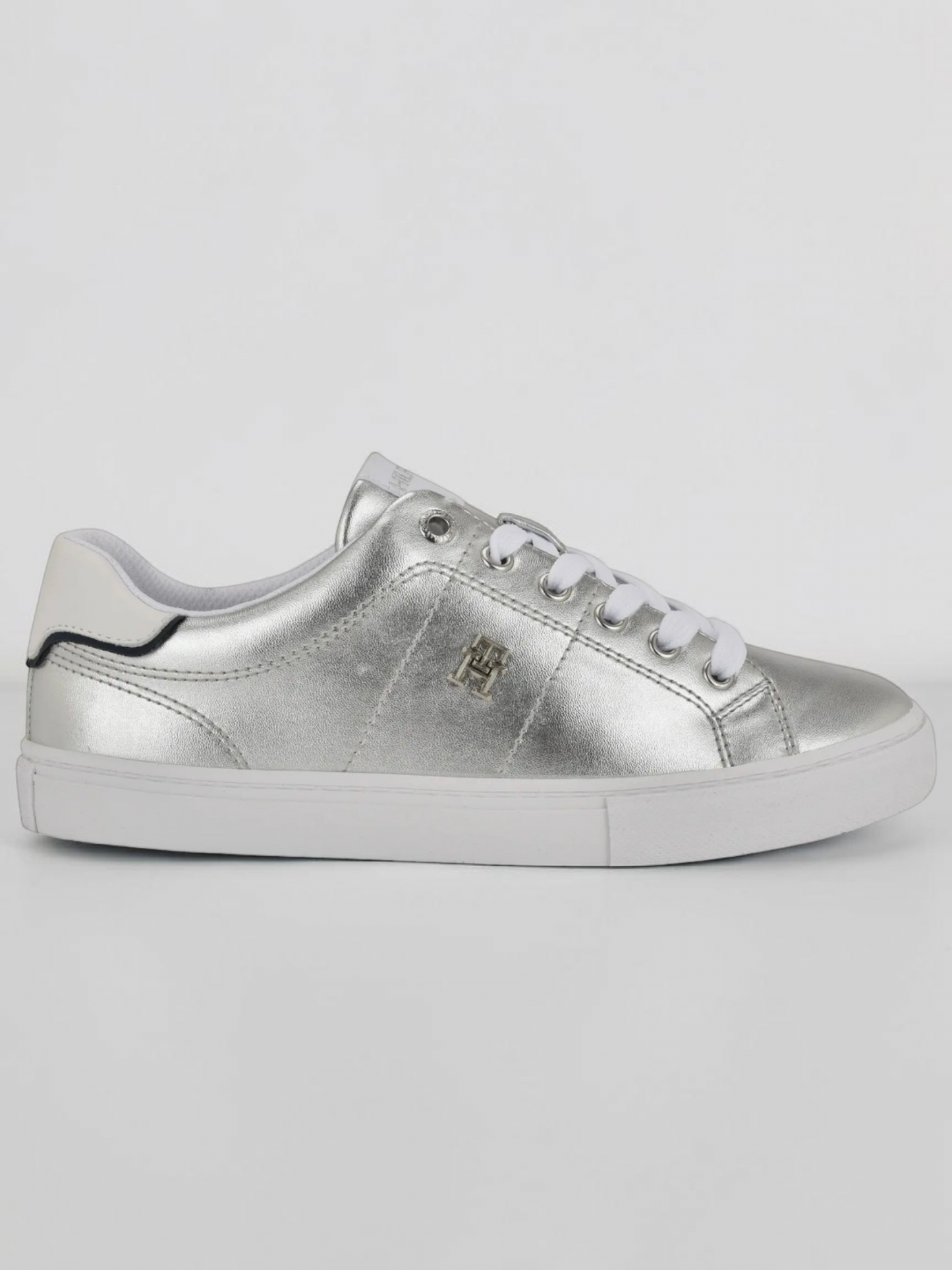 Tommy Lanzey Low Top Sneaker