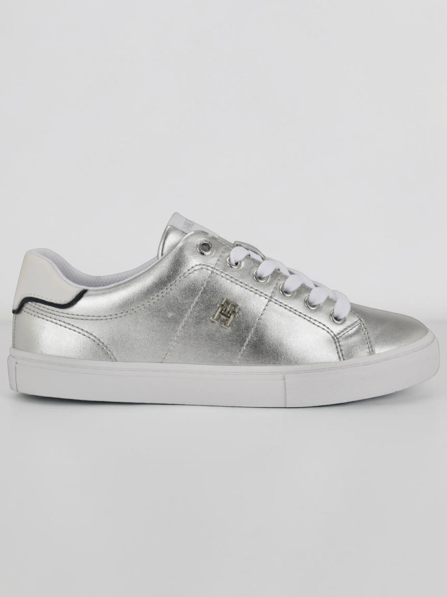 Tommy Lanzey Low Top Sneaker