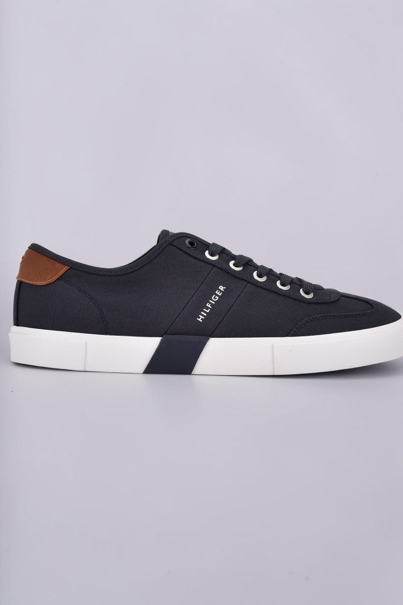 TOMMY HILFIGER shoes 6984033