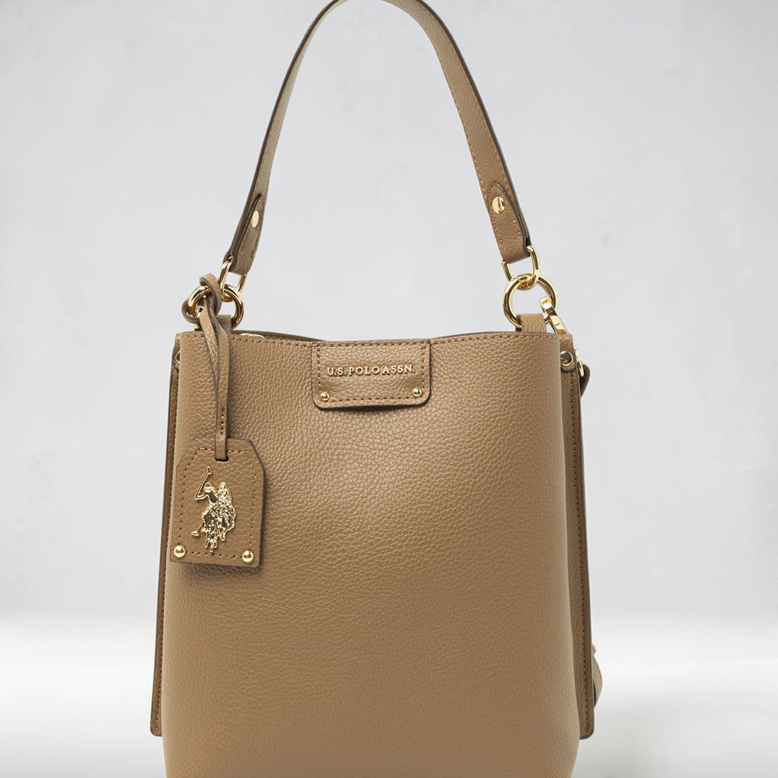 SOLID BUCKET BAG WITH CROSSBODY STRAP,27A348-AA00A