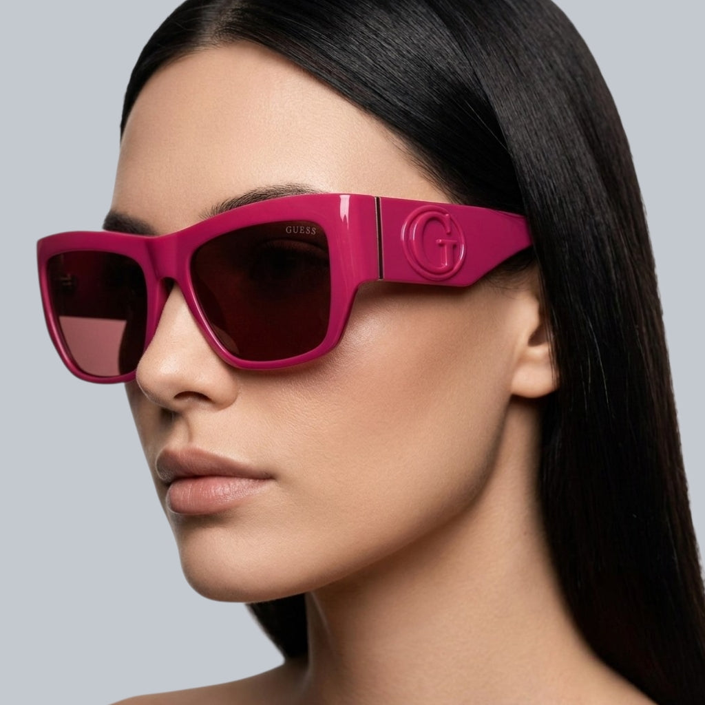 Guess 
Bordeaux Square Ladies Sunglasses
Item No. GU00252 72S 54