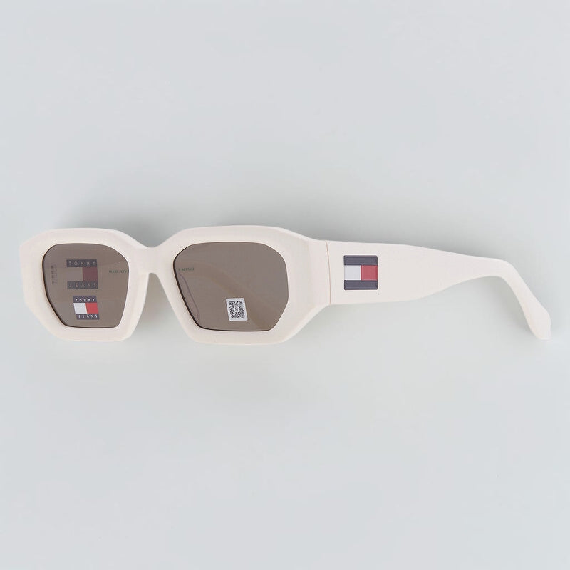 Tommy Hilfiger
Geometric Sunglasses,
TJ 0099/S