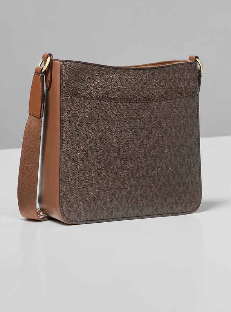 Jet Set Signature Logo Crossbody Bag,35T5GTVC5V
