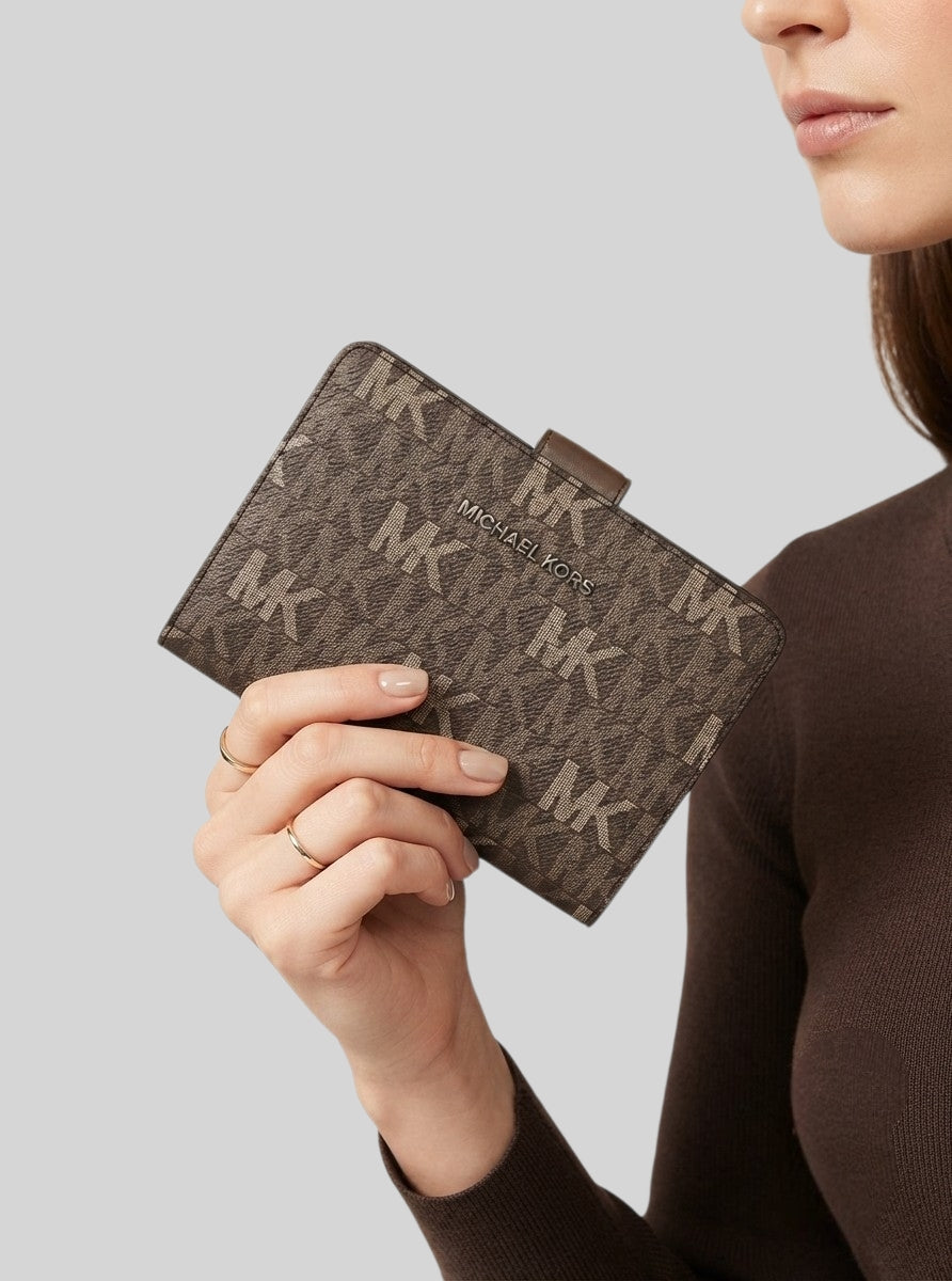Jet Set Travel Medium Signature Logo Billfold Wallet,35F6STVF6V